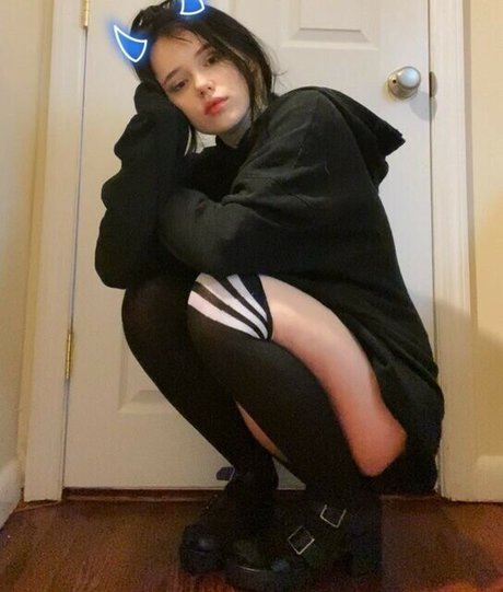 asian top onlyfans art naked photo