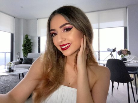 Angelmelly exclusive actress picture