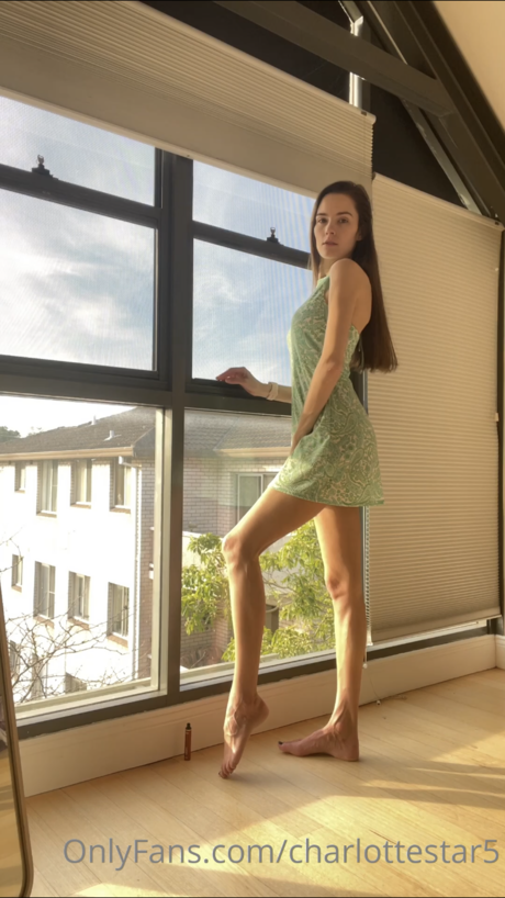 Charlotte Star pretty model pictures