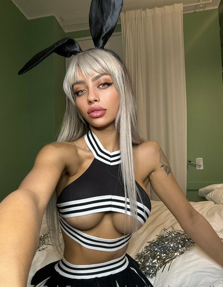 Christina Bertevello star erotic archive