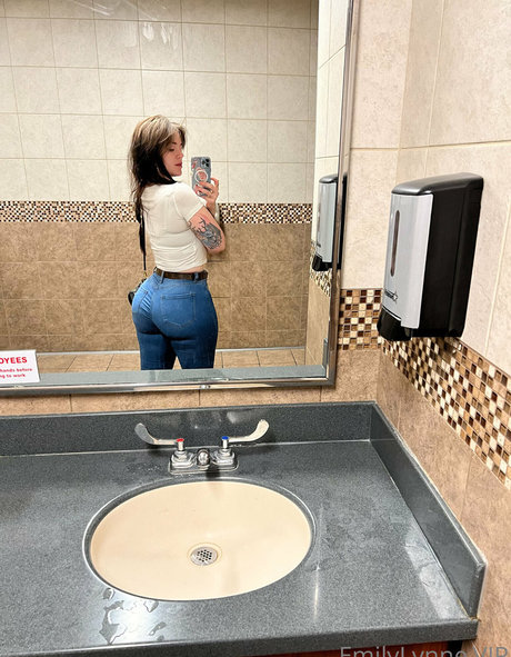 sexy anal onlyfans pornographic picture