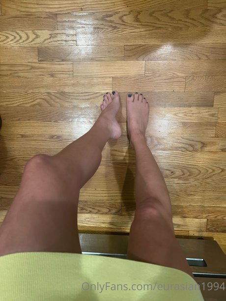 Yana Demeester art star galleries