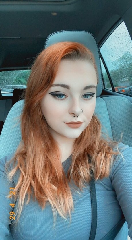 Check DMs exclusive star images