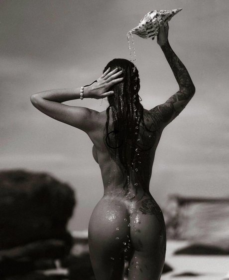 babe brunette onlyfans free nude photos