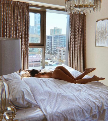 huge natural tits onlyfans free nude pics