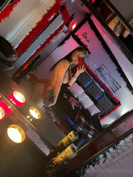 Ashtyn Joslyn art star pictures