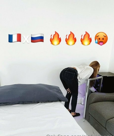 big labia onlyfans art naked photos