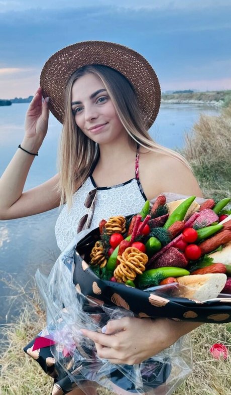 giantess onlyfans naked gallery