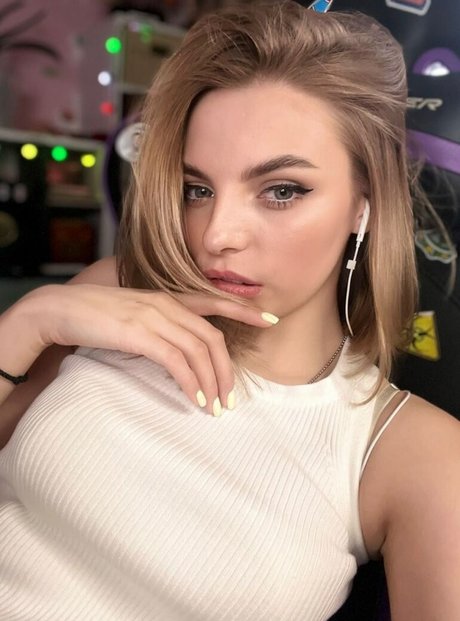 busya18plus pretty star photos