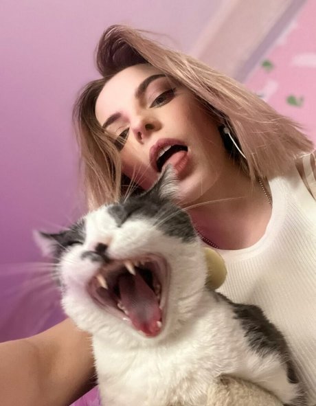 busya18plus exclusive pornstar picture