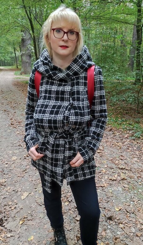 mature asian onlyfans erotic img