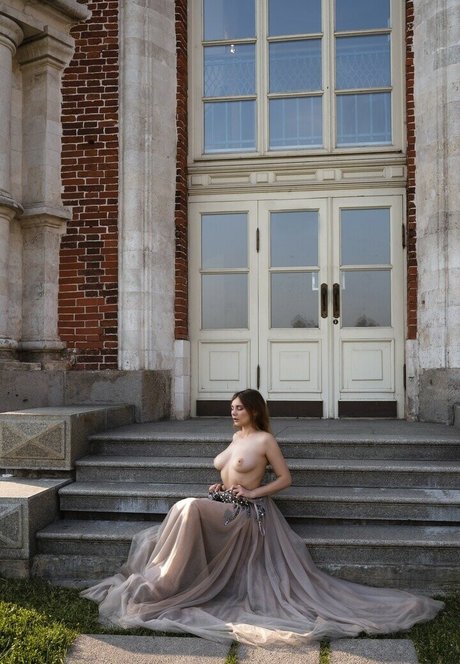 Natali Tihomirova nice model photo