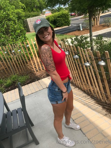 zoeneli star porn photo