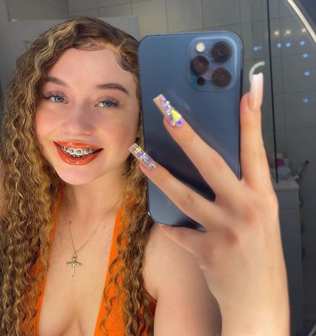 Arielle lael hd model img