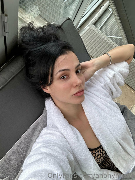 anonymiss1 hot actress pic