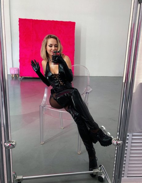 asian yoga onlyfans art naked galleries