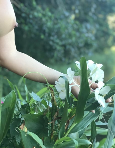 iarasteffens erotic model photo