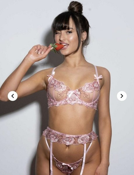 Mayakitty pornstar sexy image