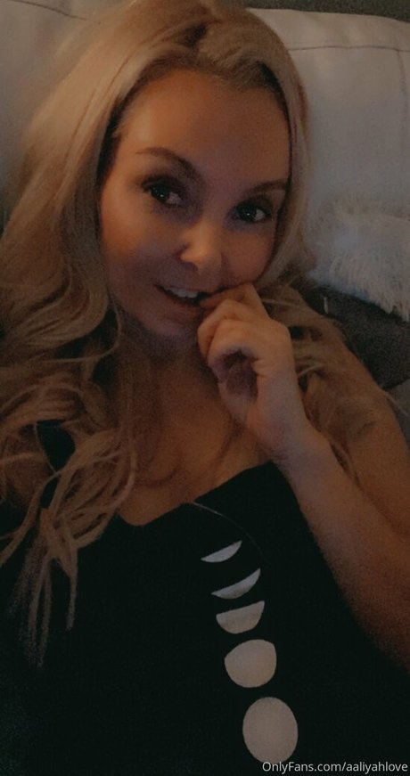 aaliyahlove sex actress pictures