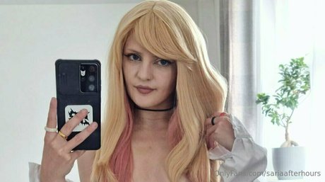 sariaafterhours exclusive model images