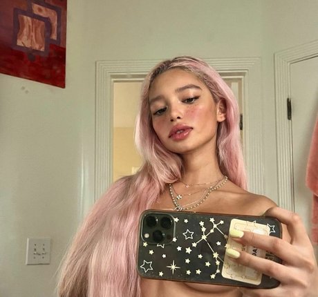 curvy teen onlyfans sexy nude photos