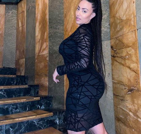 big cock trans onlyfans top image