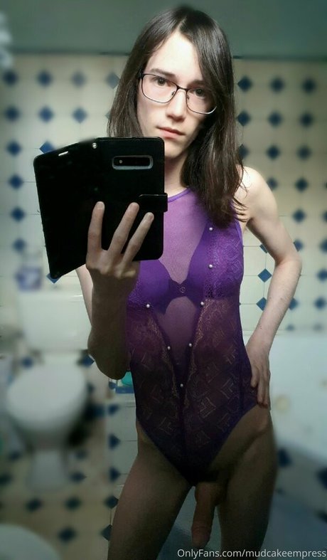 mudcakeempress pretty pornstar photo