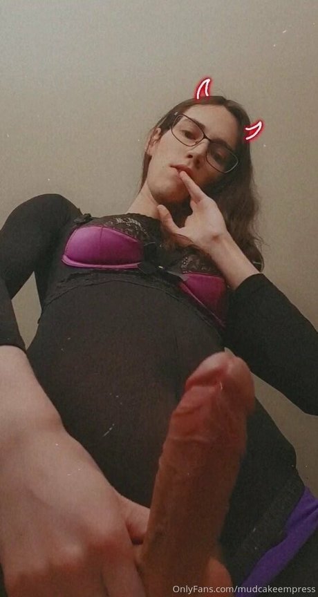 mudcakeempress art actress photo