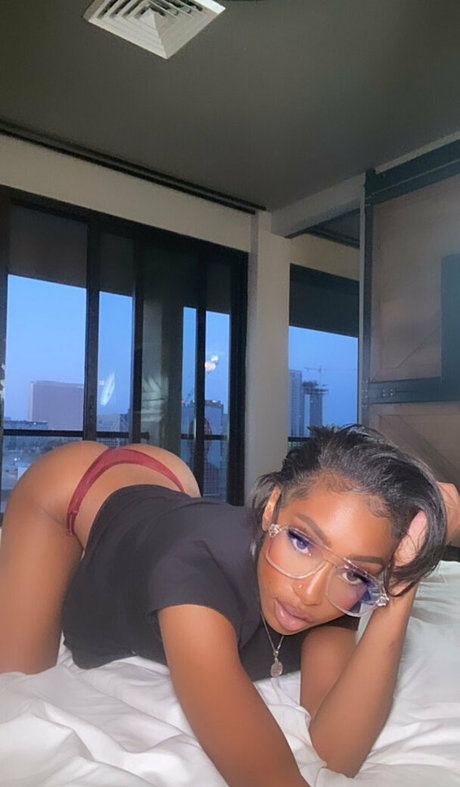 aliyahlust hot pornstar pictures