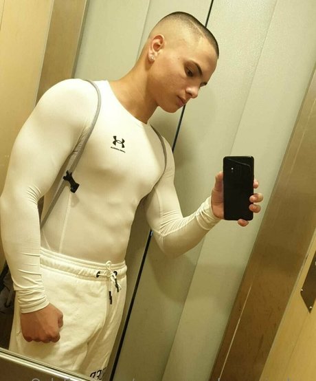 youngmusclegrowingboy free pornstar pic