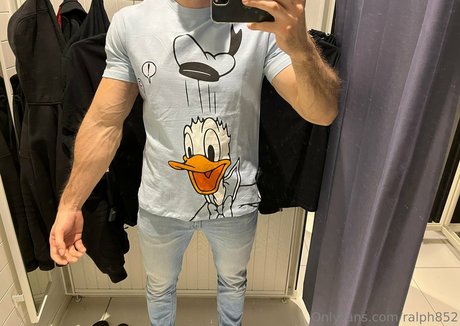 ralph852 model xxx photo