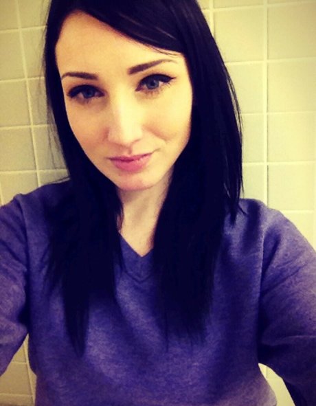 Slashleen porn model pics