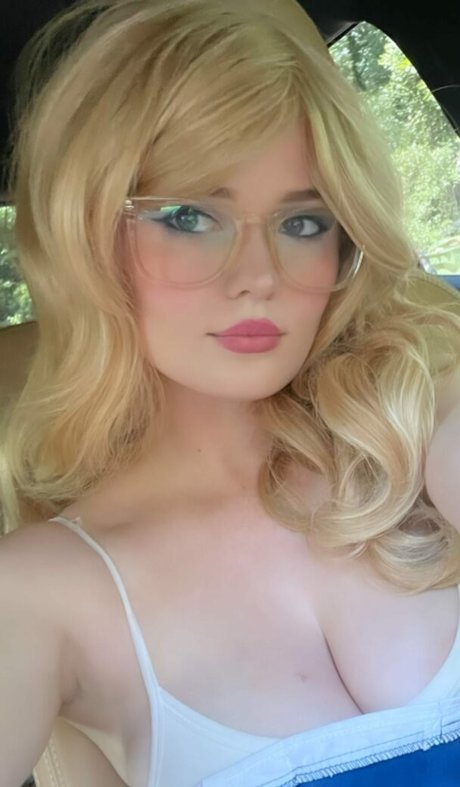 Avalon Warren beautiful star archive