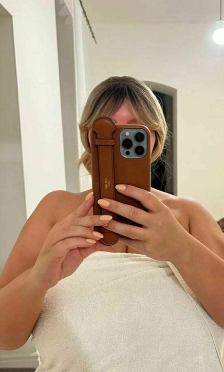 curvy model kate star pornographic pic