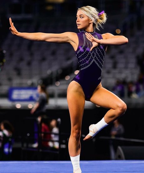 Olivia Dunne model hd pics