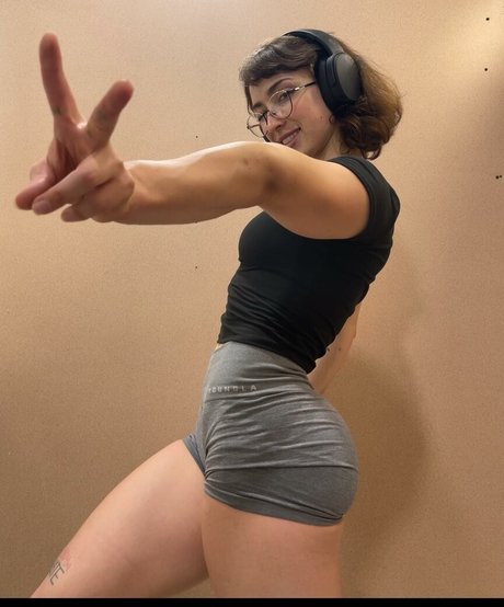 leanbeefpatty naked actress gallery