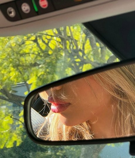 juliasandoval pretty model images