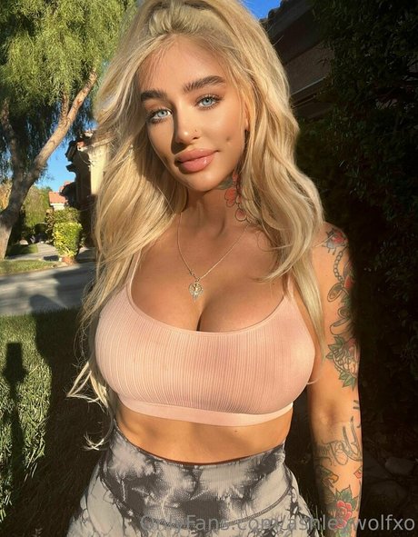 ashleywolfxo star perfect photos