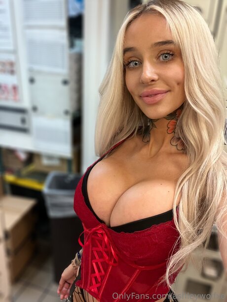 ashleywolfxo exclusive star image