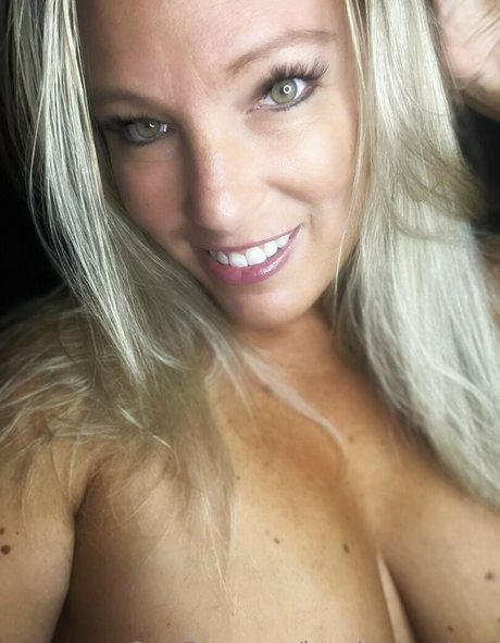 big natural tits onlyfans naked galleries