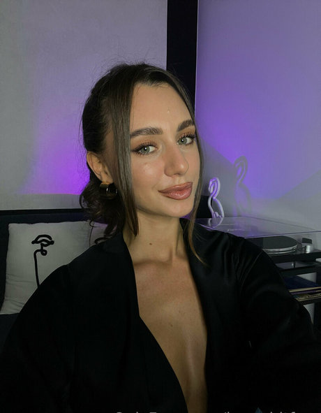 jerry hitfree free model photo