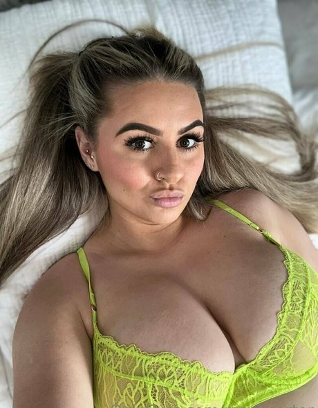 brown onlyfans free sexy image