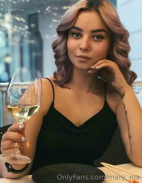 hooters onlyfans art naked pics