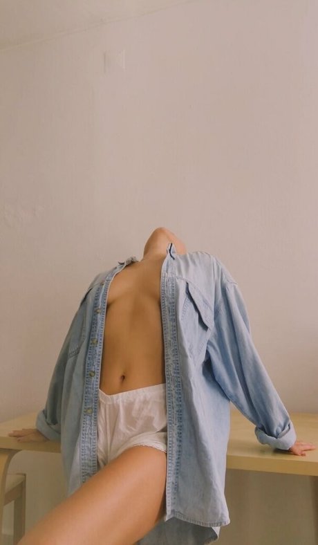 sukisapphire free model erotic photo