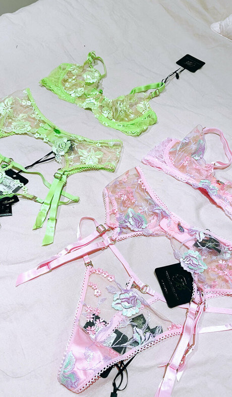 squirting pussy onlyfans erotic gallery