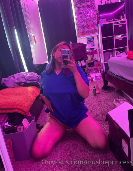 geekie boos beautiful pornstar photo