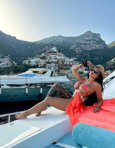 toochis world adult star pictures