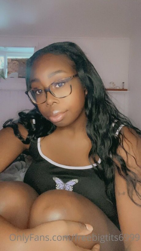 freebigtits6999 xxx star pic