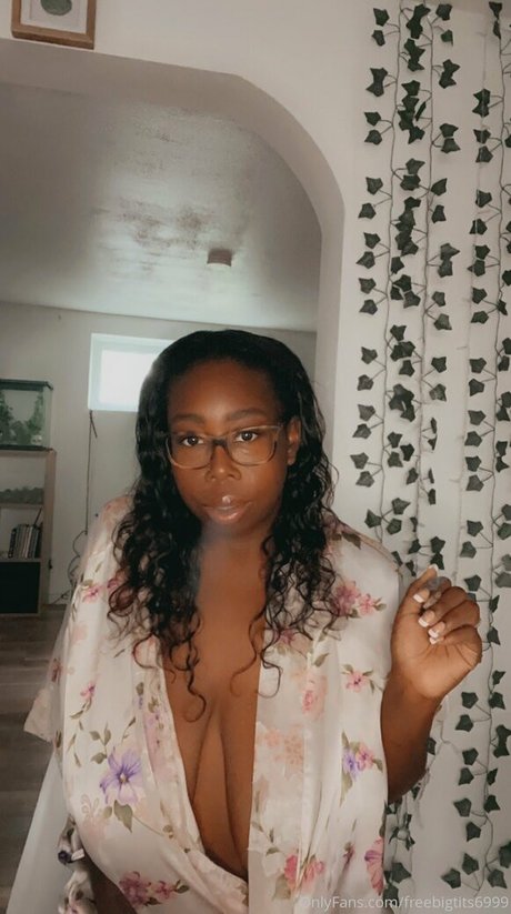 freebigtits6999 Profile photo