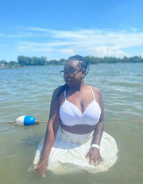 freebigtits6999 high quality star pic